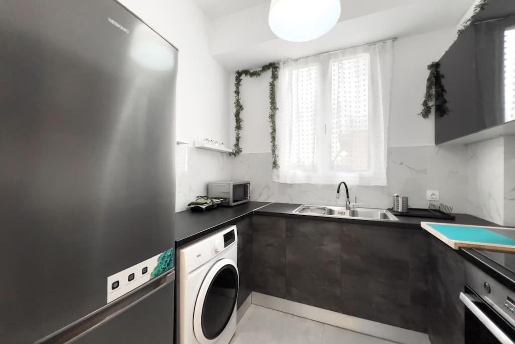 Spacious Penthouse Near Downtown เอเธนส์ ภายนอก รูปภาพ