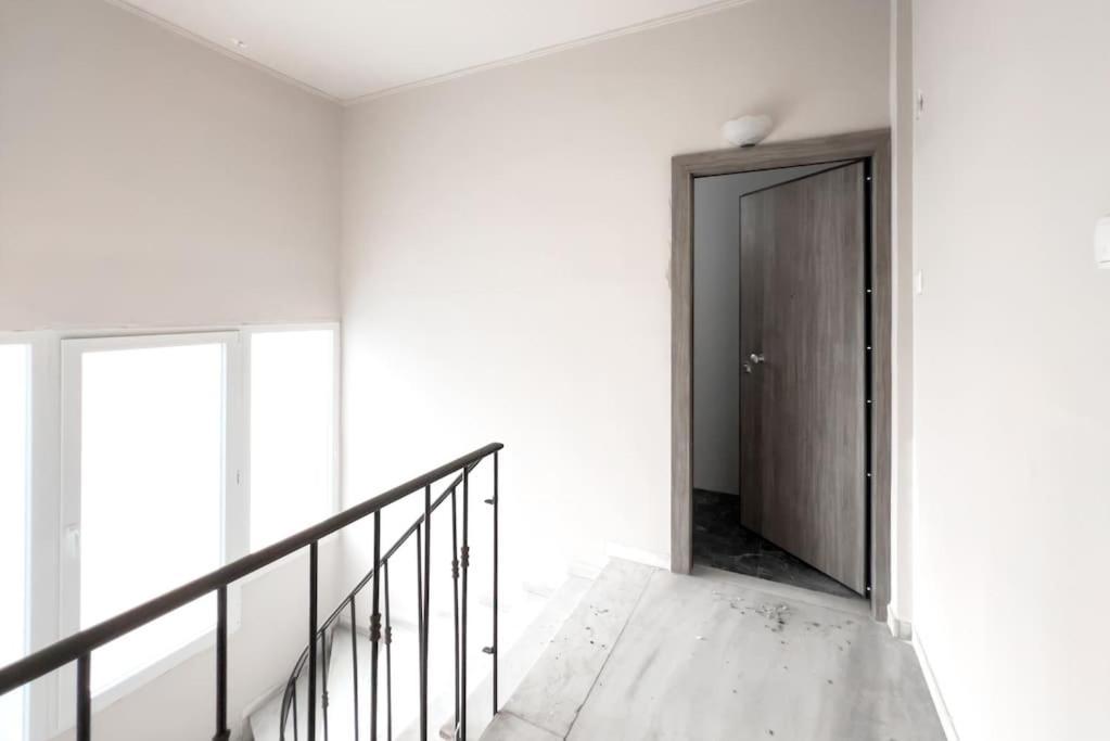 Spacious Penthouse Near Downtown เอเธนส์ ภายนอก รูปภาพ