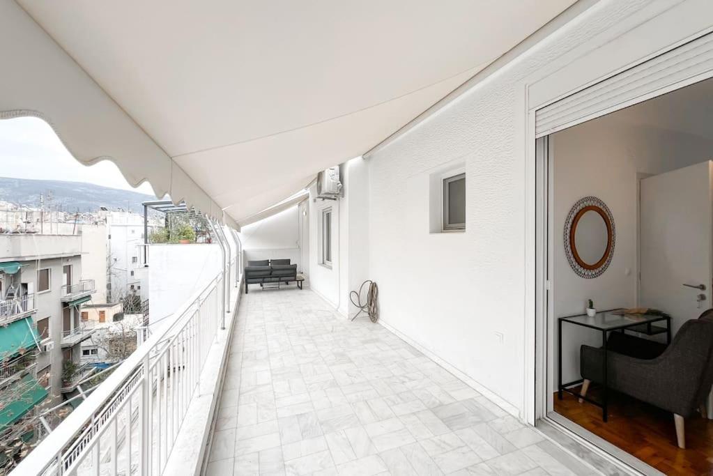 Spacious Penthouse Near Downtown เอเธนส์ ภายนอก รูปภาพ