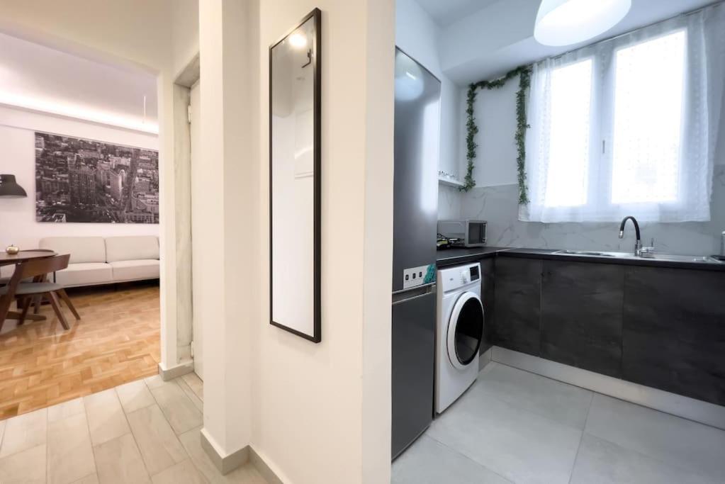 Spacious Penthouse Near Downtown เอเธนส์ ภายนอก รูปภาพ
