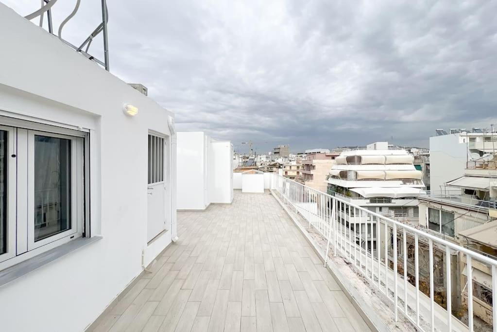 Spacious Penthouse Near Downtown เอเธนส์ ภายนอก รูปภาพ